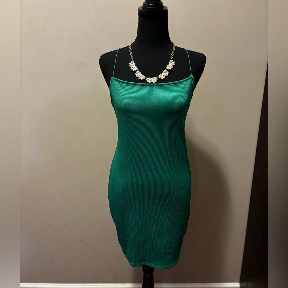 Green Sleeveless Bodycon Dress